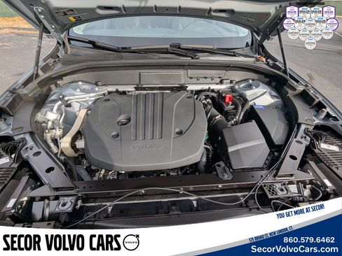 Certified 2024 Volvo XC60 B5 Core image 25