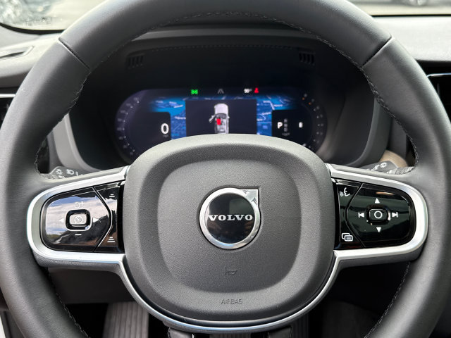 Certified 2026 Volvo XC60 B5 Plus AWD/4WD image 11