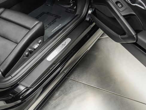 Used 2017 Porsche 718 Boxster RWD image 29