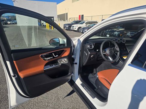 New 2026 Mercedes-Benz GLC 300 image 21