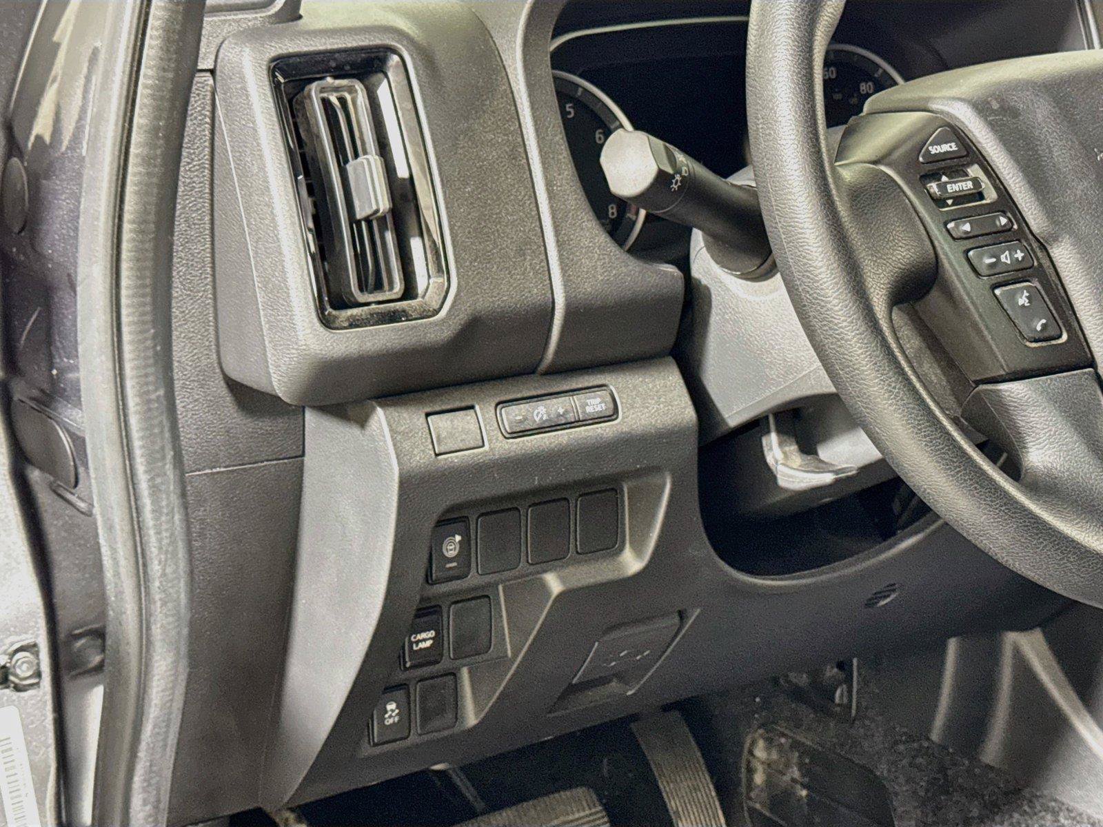 Used 2026 Nissan Frontier SV RWD image 8