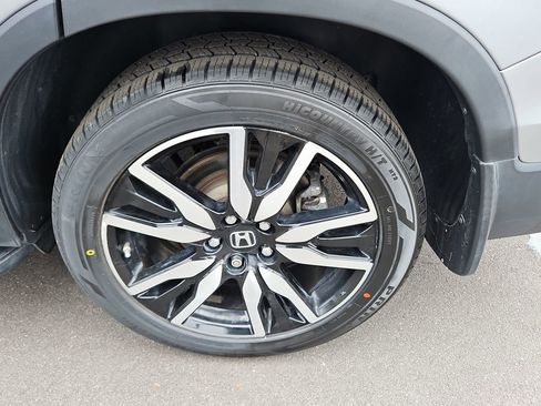 Used 2020 Honda Pilot Touring image 39