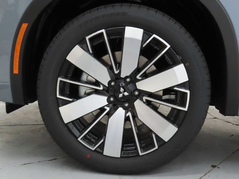 New 2026 Mitsubishi Outlander SEL FWD image 28