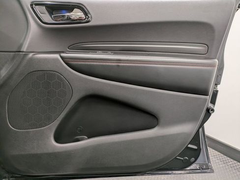 Used 2025 Dodge Durango GT image 27