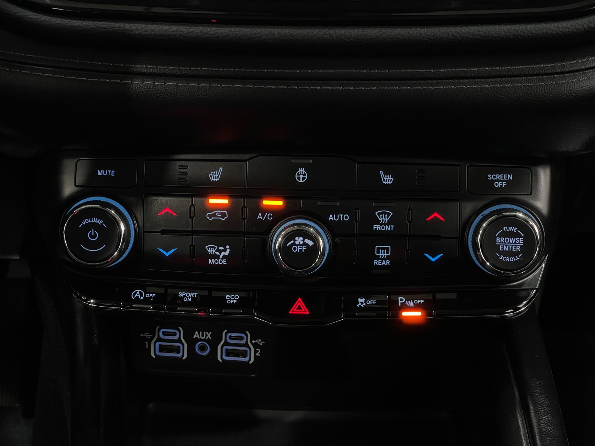 Used 2021 Dodge Durango SXT AWD/4WD image 23