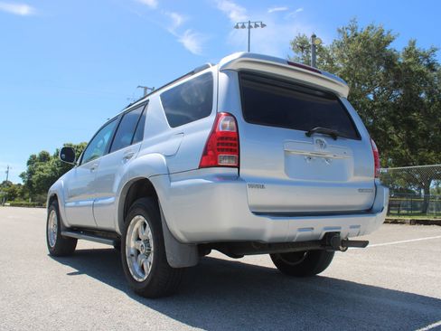 Used 2008 Toyota 4Runner Limited AWD/4WD image 8