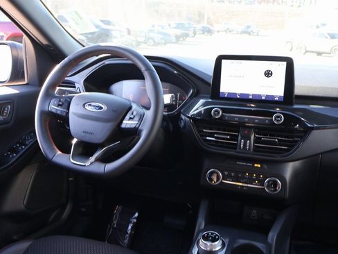 Certified 2025 Ford Escape ST-Line image 13