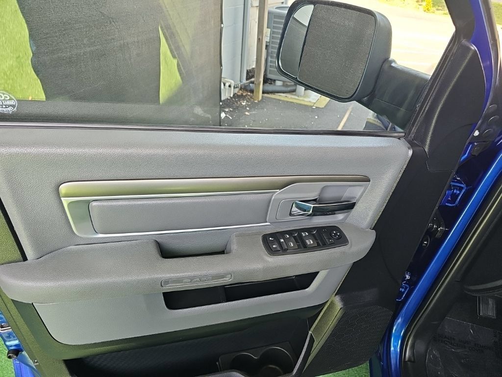 Used 2016 RAM 1500 Big Horn AWD/4WD image 35