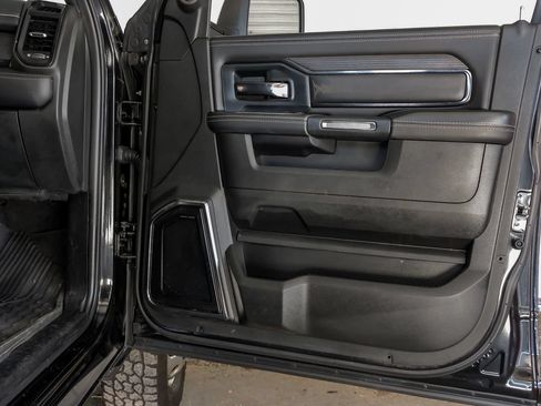 Used 2024 RAM 3500 Limited AWD/4WD image 43