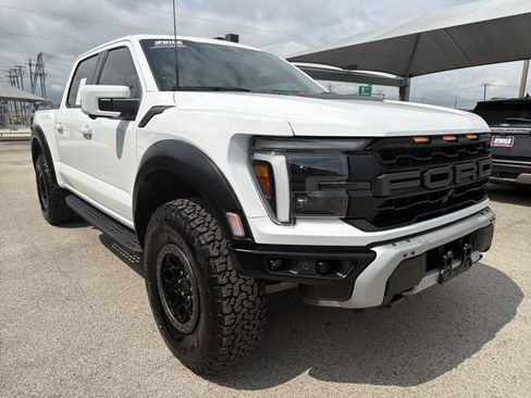 Used 2025 Ford F150 Raptor AWD/4WD image 7