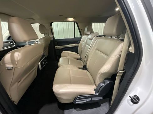 Used 2023 Ford Expedition Max XLT AWD/4WD image 11