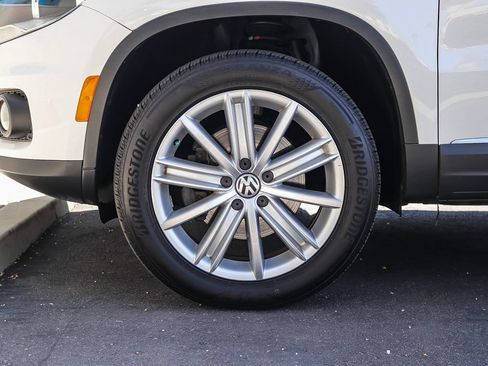 Used 2012 Volkswagen Tiguan S FWD image 10