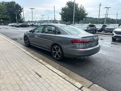 Used 2020 Volkswagen Passat 2.0T R-Line FWD image 5