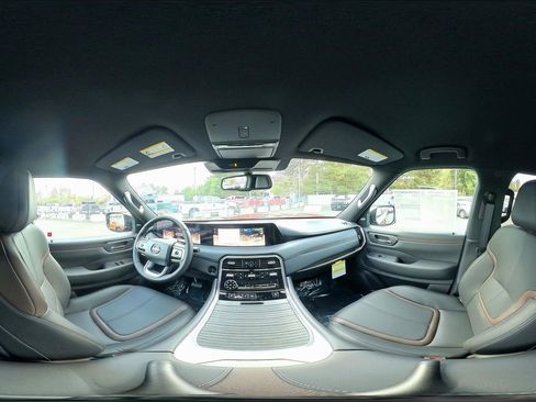 New 2026 Nissan Armada SL image 15