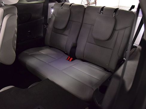 Used 2025 Ford Explorer Active w/ Active Comfort Package AWD/4WD image 34
