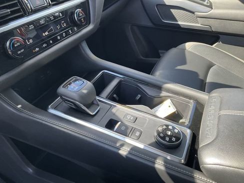 Certified 2024 Nissan Pathfinder SL image 26