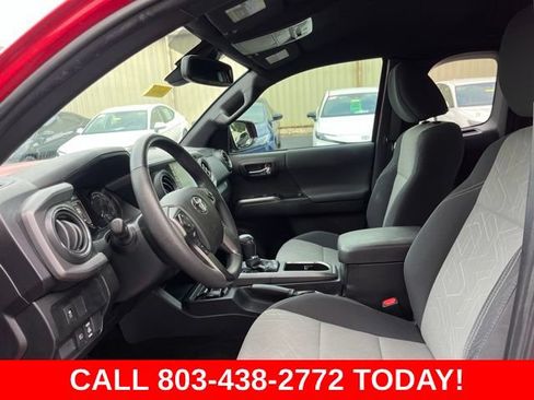 Used 2022 Toyota Tacoma TRD Sport w/ TRD Premium Sport Package AWD/4WD image 7