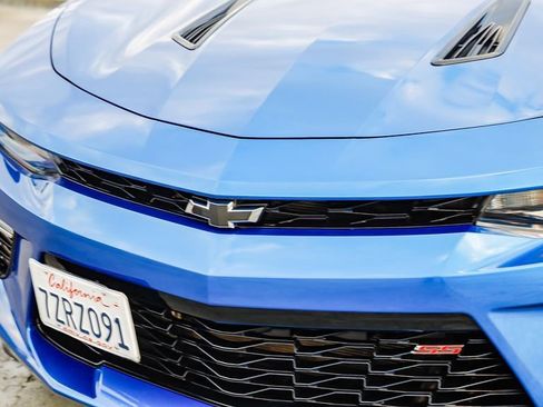 Used 2017 Chevrolet Camaro SS image 6