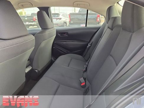 Used 2023 Toyota Corolla LE image 21
