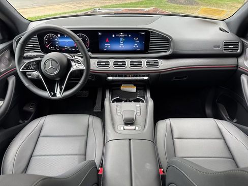 Certified 2025 Mercedes-Benz GLS 450 4MATIC image 20