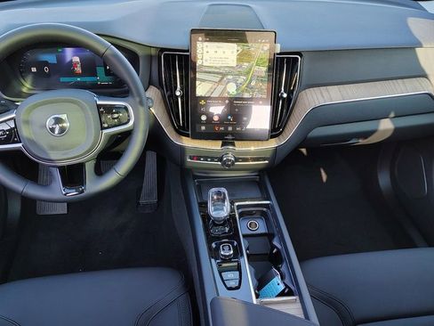 New 2026 Volvo XC60 B5 Plus w/ Protection Package Premier image 11