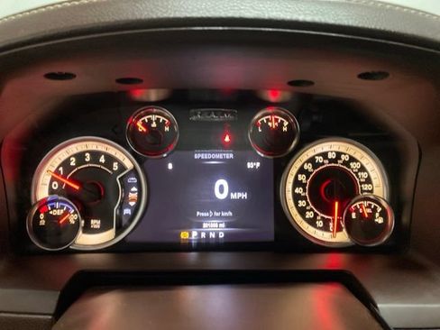 Used 2018 RAM 2500 Laramie w/ Off Road Package AWD/4WD image 9