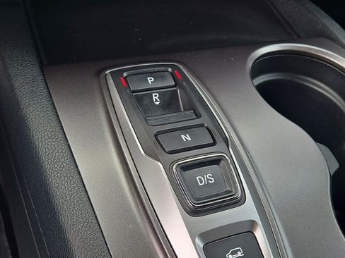 Used 2022 Honda Pilot Sport image 16