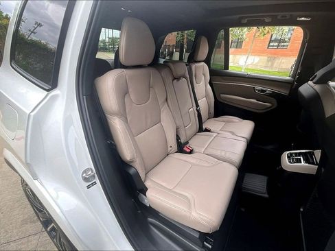 New 2026 Volvo XC90 T8 Ultra w/ Lounge Package AWD/4WD image 16