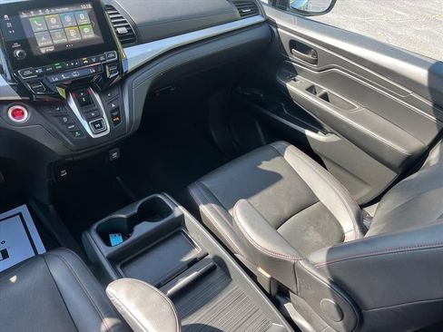 Used 2023 Honda Odyssey Sport image 9
