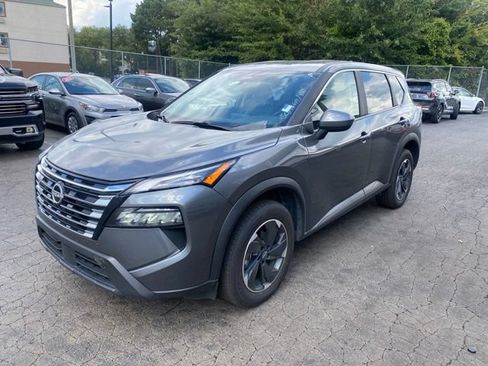 Used 2025 Nissan Rogue SV AWD/4WD image 1