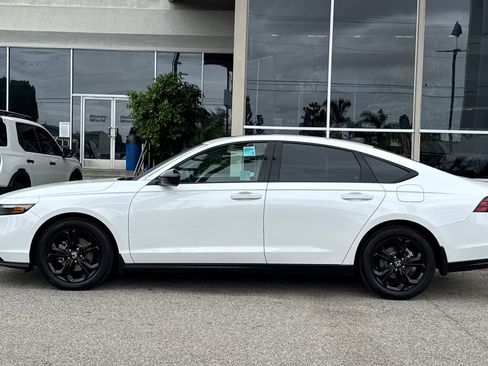 Certified 2025 Honda Accord SE image 7