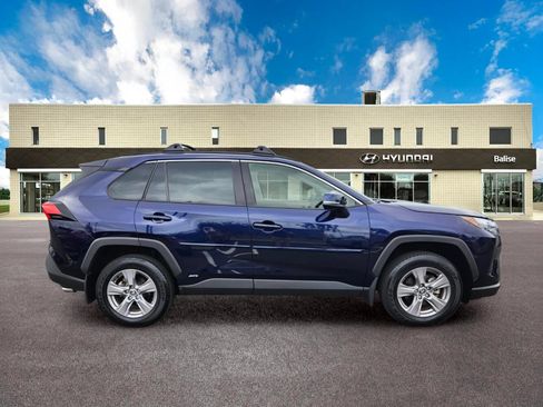 Used 2025 Toyota RAV4 XLE w/ Weather Package AWD/4WD image 2