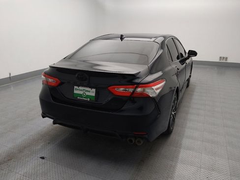 Used 2020 Toyota Camry SE image 7