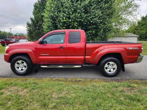 Used 2012 Toyota Tacoma 4x4 Access Cab V6 w/ TRD Off-Road Pkg image 1