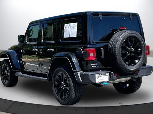 Certified 2023 Jeep Wrangler Unlimited Sahara AWD/4WD image 7