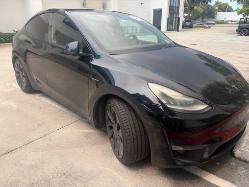 Used 2020 Tesla Model Y Long Range AWD/4WD image 2