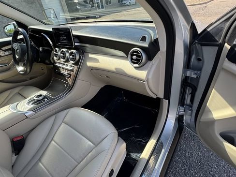 Used 2019 Mercedes-Benz GLC 300 4MATIC image 39