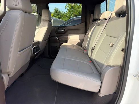 Used 2021 GMC Sierra 1500 SLT AWD/4WD image 10