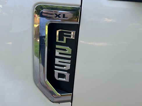 Used 2019 Ford F250 XL w/ XL Decor Group RWD image 40