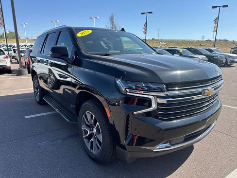 Used 2023 Chevrolet Tahoe LT w/ Luxury Package AWD/4WD image 7
