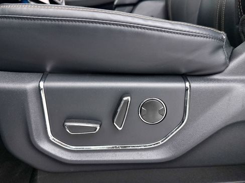 Used 2024 Ford Expedition Platinum AWD/4WD image 29