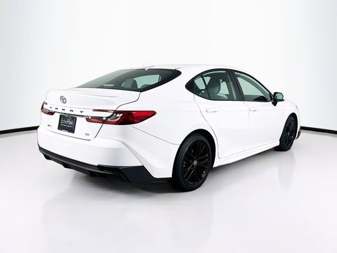 Used 2025 Toyota Camry SE w/ Convenience Package FWD image 9