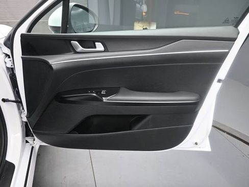 Used 2023 Kia K5 LXS FWD image 29