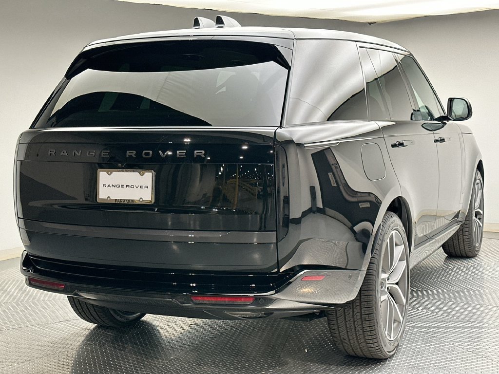 New 2026 Land Rover Range Rover SE AWD/4WD image 3