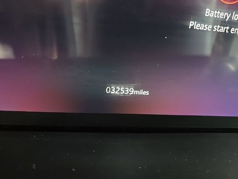 Used 2023 Land Rover Range Rover Velar R-Dynamic S image 13