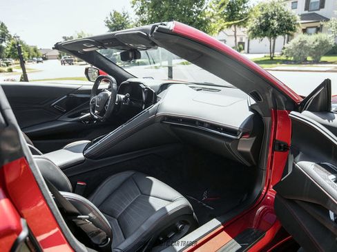 Used 2023 Chevrolet Corvette Z06 w/ Z07 Performance Package RWD image 34