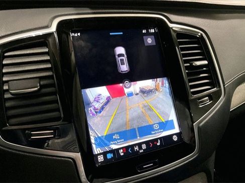 Certified 2023 Volvo XC90 B6 Ultimate w/ Lounge Package image 22