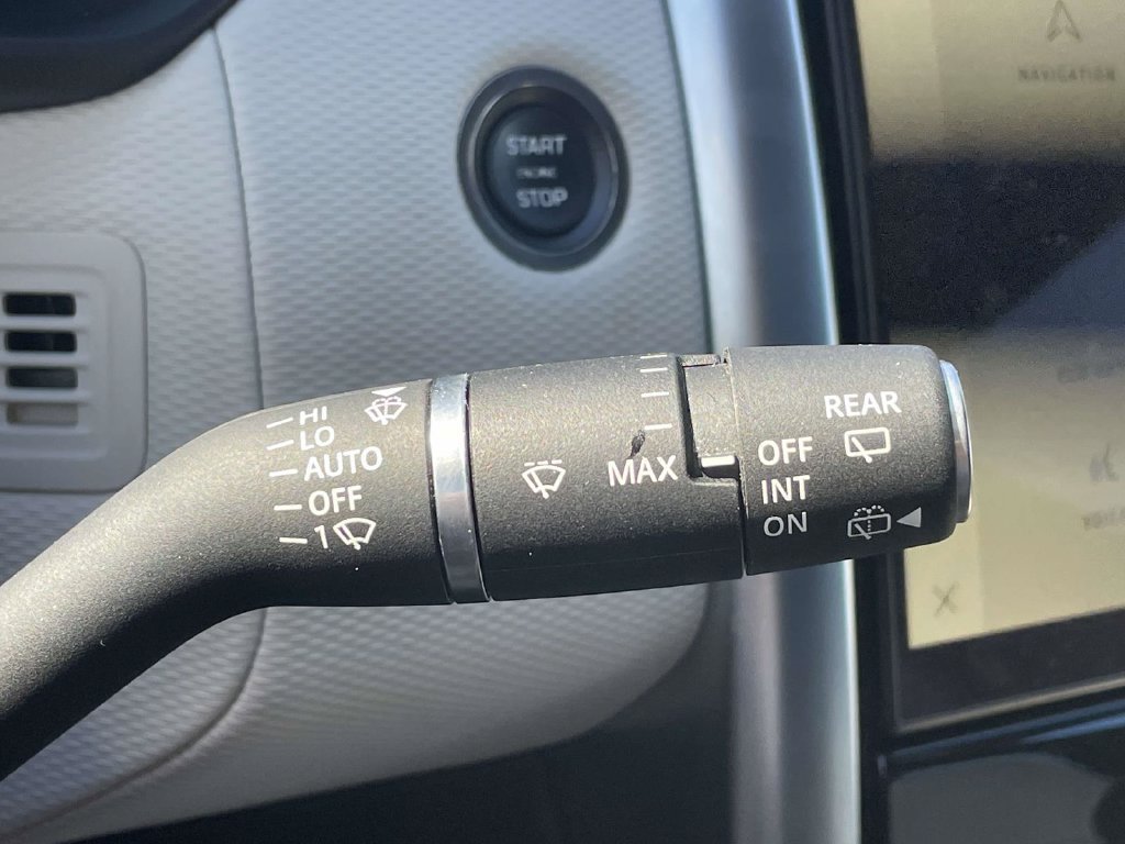 Used 2023 Land Rover Discovery S R-Dynamic AWD/4WD image 28