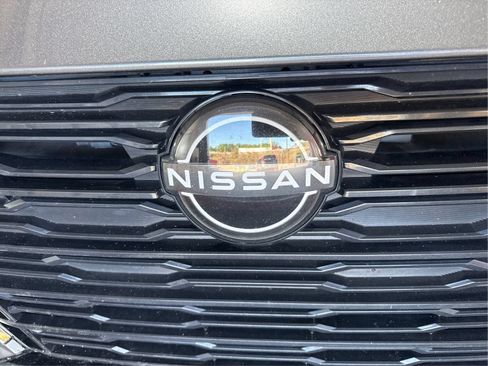 Used 2024 Nissan Altima 2.5 SV FWD image 24