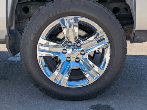 Used 2018 Chevrolet Silverado 1500 Custom w/ Custom Value Package AWD/4WD image 48